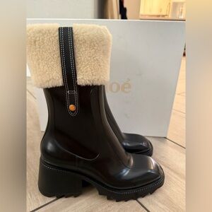 Chloe Black and Cream Winter Boots